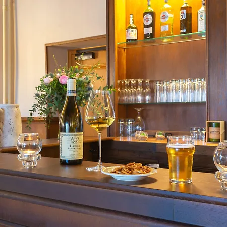 Logis Hotel de La Cloche-3