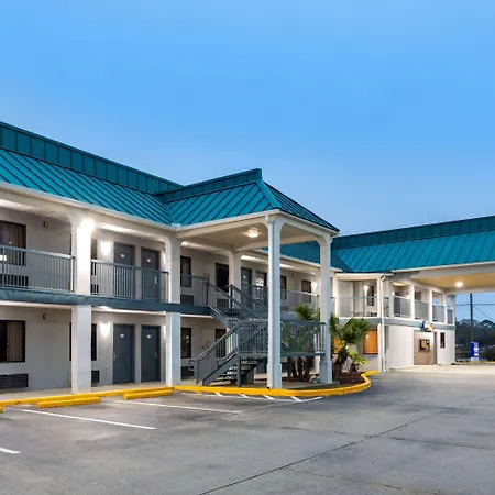 Baymont By Wyndham Biloxi - Ocean Springs-3