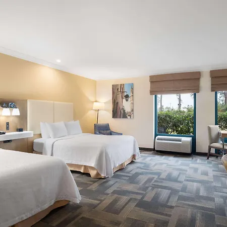 Hampton Inn Charleston North-3