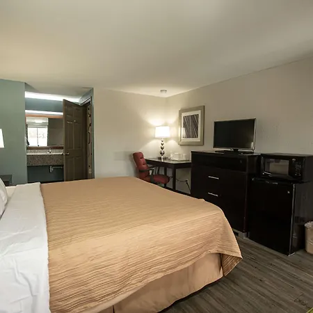 Knights Inn Mount Airy-3