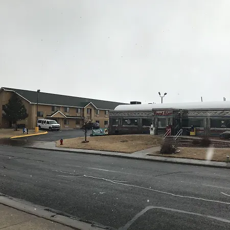 Travelodge By Wyndham Cheyenne-2