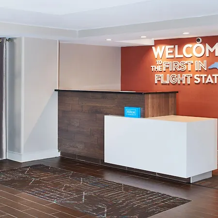 Hampton Inn & Suites Chapel Hill/Durham-2
