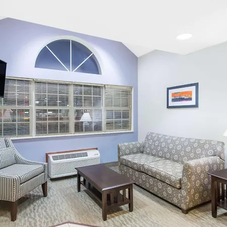 Microtel Inn & Suites By Wyndham-3
