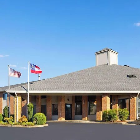 Baymont By Wyndham Lagrange-2