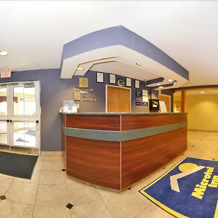 Microtel Inn & Suites By Wyndham Philadelphia Airport-2