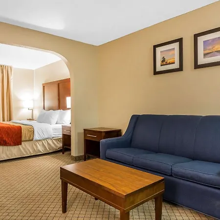 Comfort Inn & Suites Mishawaka-South Bend-2