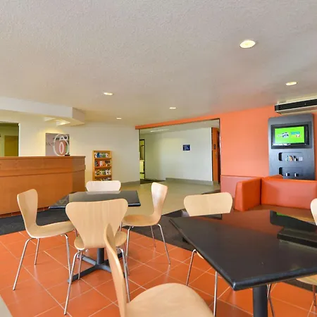 Motel 6-Meridian, Id - Boise W-2