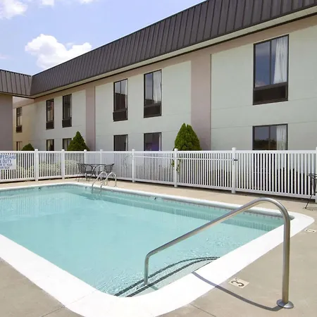 Ramada Limited - Columbia-2