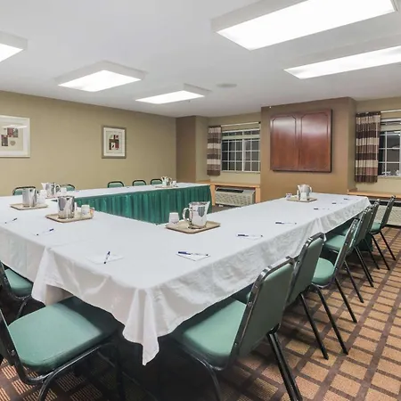 Microtel Inn & Suites By Wyndham West Chester-3