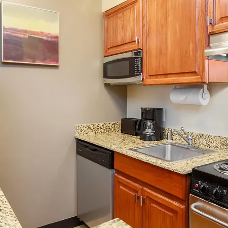 Towneplace Suites By Marriott College Station-2