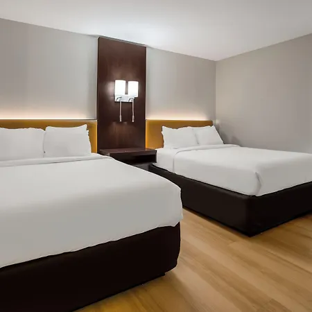 Quality Suites Lake Charles Downtown-3