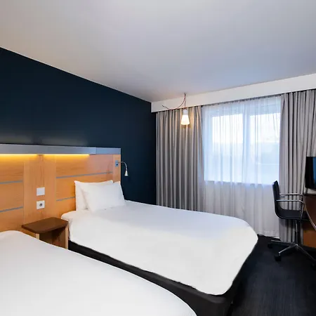 Holiday Inn Express Leeds City Centre By Ihg-3