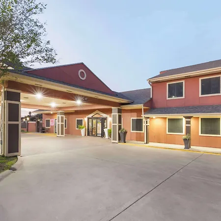 Best Western Plus Edinburg Inn & Suites-2