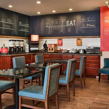 Hampton Inn Longmont-2