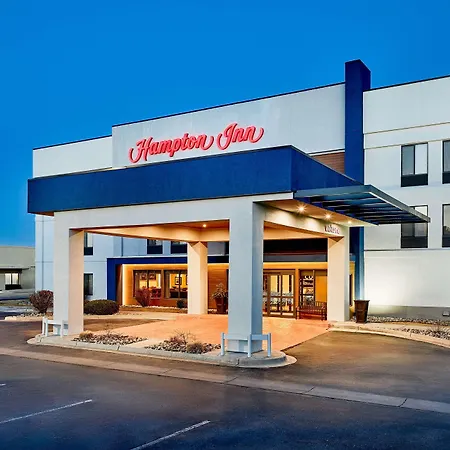 Hampton Inn Longmont-3