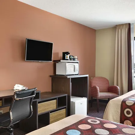 Super 8 By Wyndham Carbondale-3
