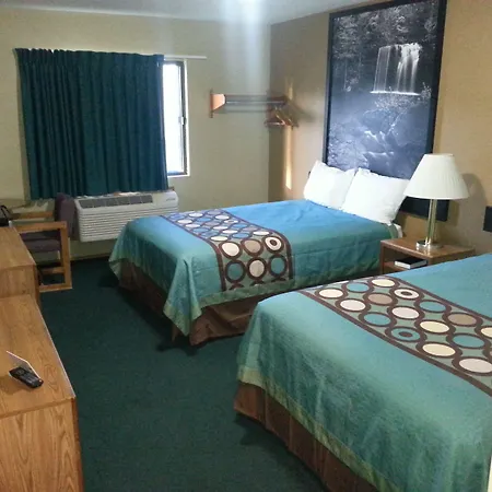 Super 8 By Wyndham Mountain Home-2