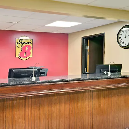 Super 8 By Wyndham Stamford/New York City Area-2