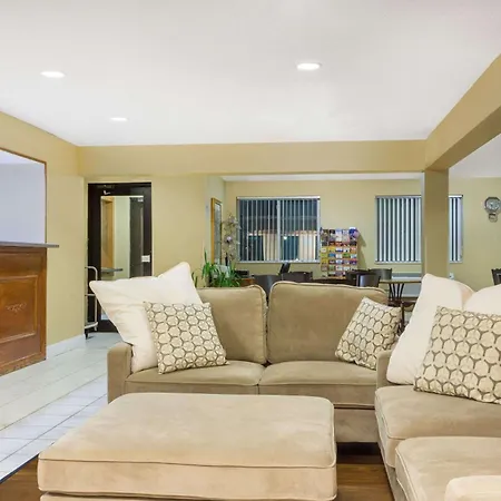Baymont Inn & Suites By Wyndham Huber Heights Dayton Northeast-3