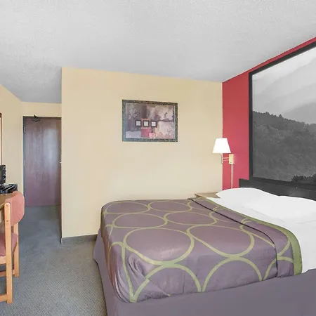 Super 8 By Wyndham Roanoke Va-3