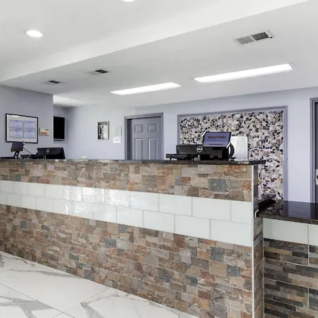Quality Inn-3