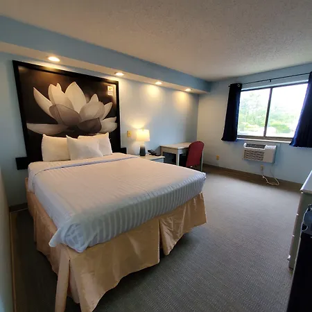 Coastal Inn & Suites-2