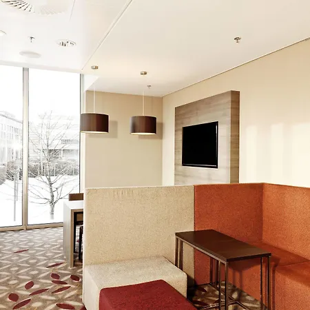 Courtyard By Marriott Linz-2