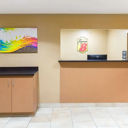 Super 8 By Wyndham Radcliff Ft. Knox Area-3