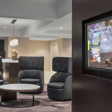Courtyard By Marriott Jersey City Newport-2