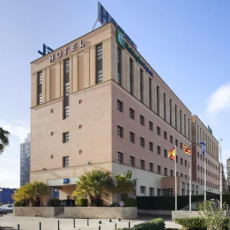 Holiday Inn Express Ciudad de las Ciencias, an IHG Hotel-3