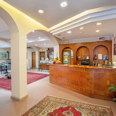 Hotel Trasimeno-2