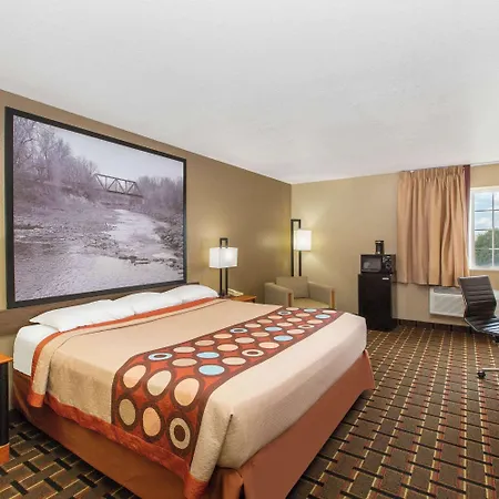 Super 8 By Wyndham Ottawa-3