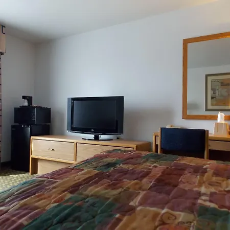 Norwood Inn And Suites - Minneapolis-St Paul Roseville-2