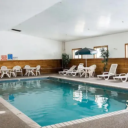 Norwood Inn And Suites - Minneapolis-St Paul Roseville-3