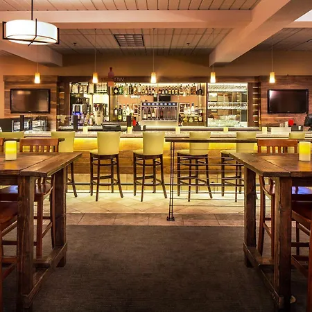 Doubletree By Hilton Olympia-2