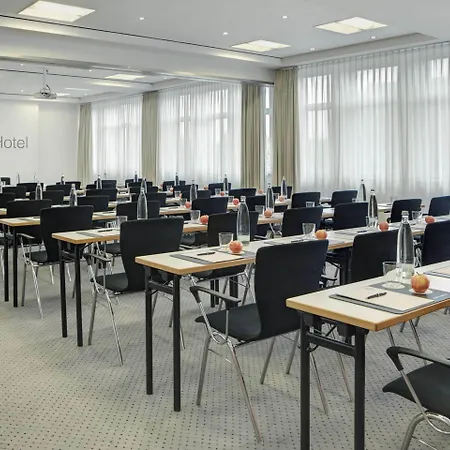 IntercityHotel Berlin Ostbahnhof-2