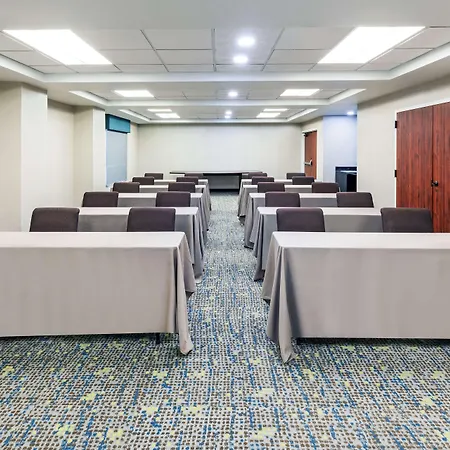 Hampton Inn & Suites Tulsa-Woodland Hills-2