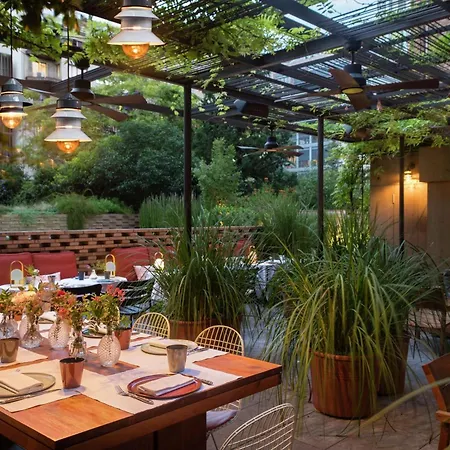 Alexandra Barcelona Hotel, Curio Collection By Hilton-3