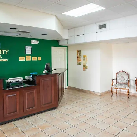 Quality Inn Chipley I-10 At Exit 120-3