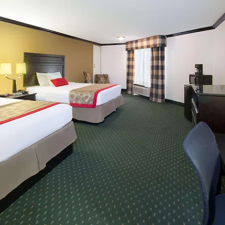 Ramada By Wyndham Ontario Airport & Convention Center-3