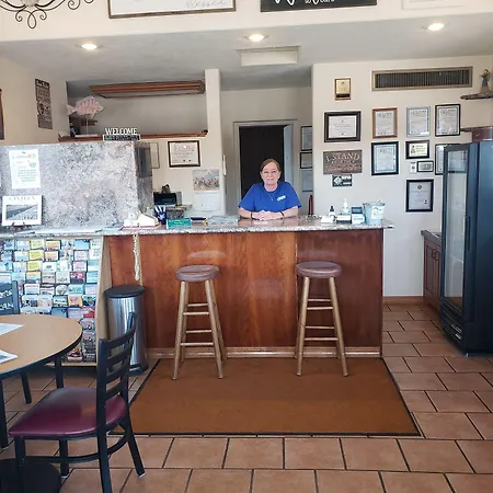 Americas Best Value Inn North Platte-3