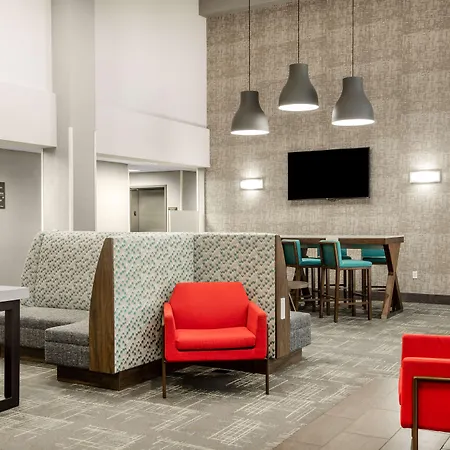 Hampton Inn & Suites Las Vegas-Henderson-2