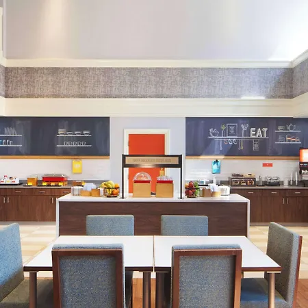 Hampton Inn & Suites-Atlanta Airport North-I-85-2