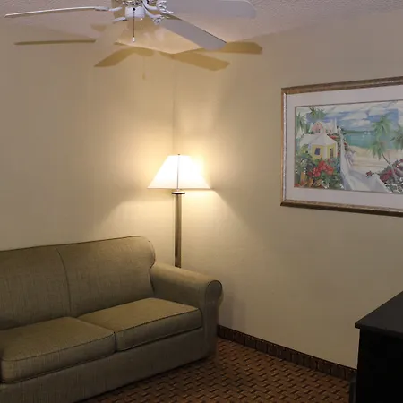 Baymont Inn & Suites By Wyndham Fort Myers I-75-3