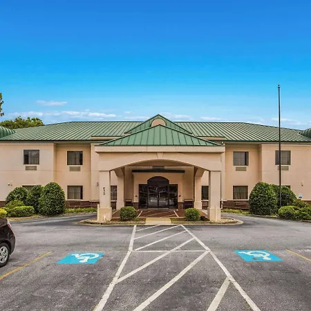 Econo Lodge Inn & Suites Marietta Near Dobbins Arb-2
