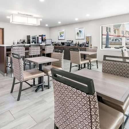 Best Western Abilene Inn & Suites-2
