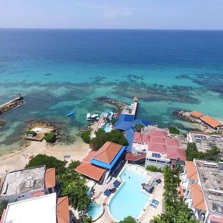 Franklyn D Resort & Spa All Inclusive-3
