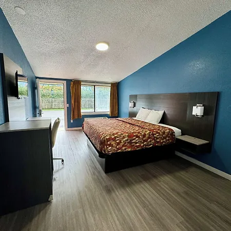 Knights Inn Greenville-2