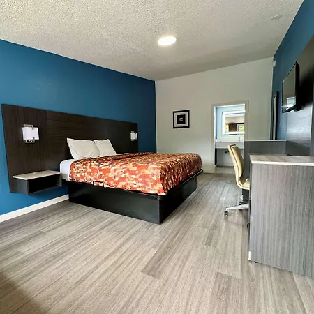 Knights Inn Greenville-3
