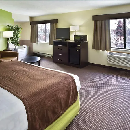 Quality Inn Oshkosh Aviation Park-3